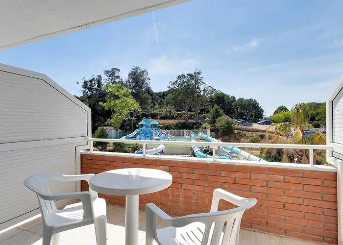 Gran Garbi Mar & Aquasplash Hotel 4*