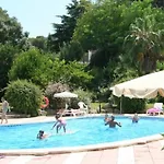 Готель Gran Garbi Mar & Aquasplash Льорет-де-Мар